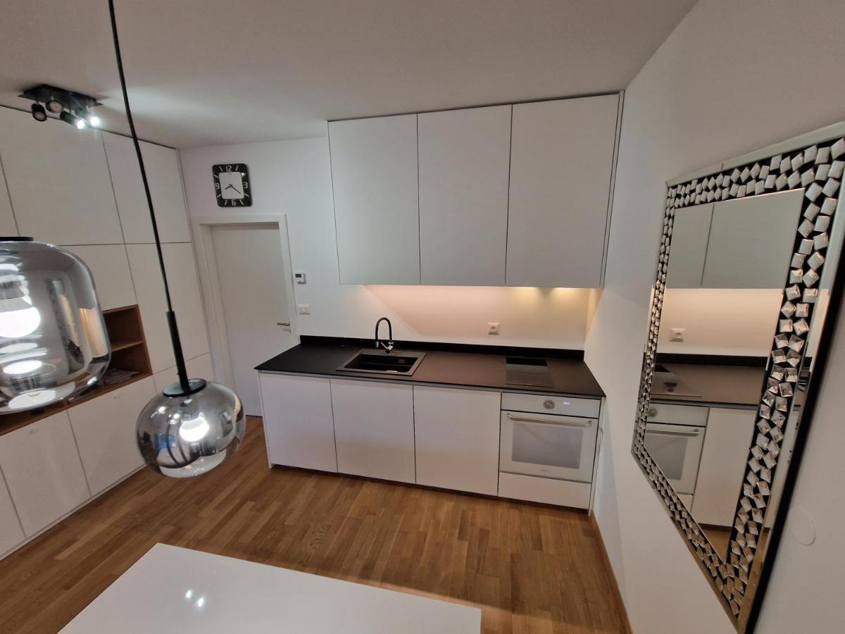 Bed & Breakfast Rezidenca Pipanova Ljubljana Dış mekan fotoğraf